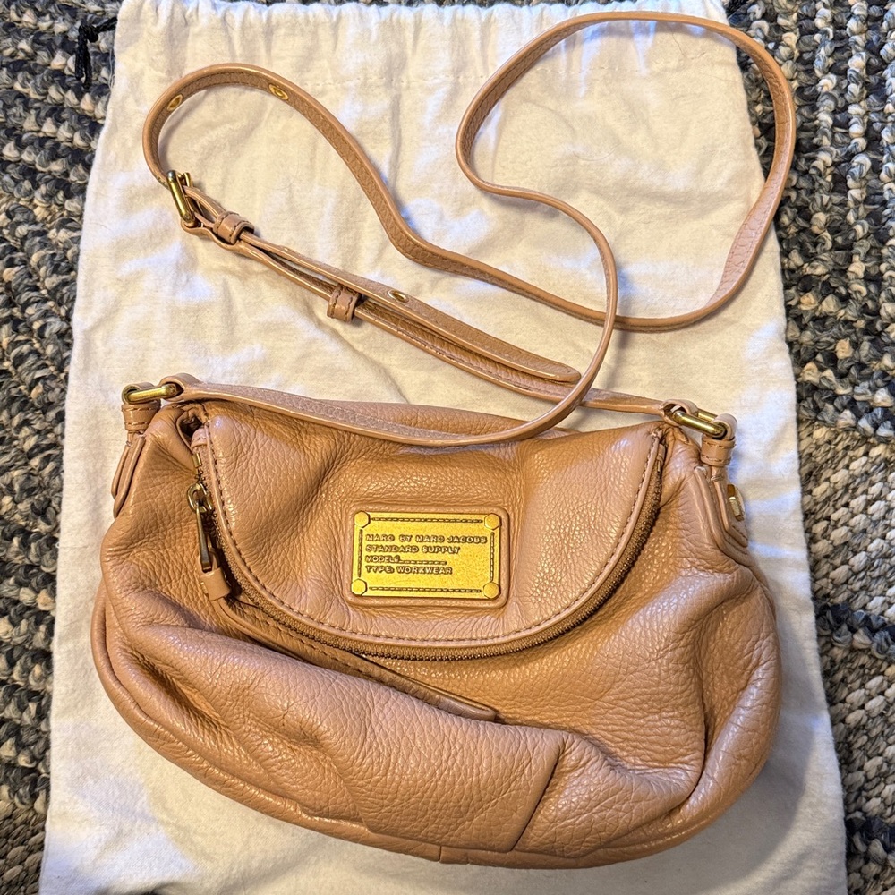 Marc by Marc Jacobs Classic Q Natasha Crossbody Bag Beige Nude Leather